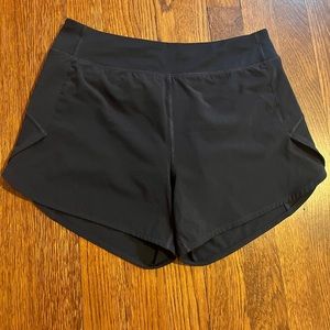 Athleta Girl Run the World 3” Short